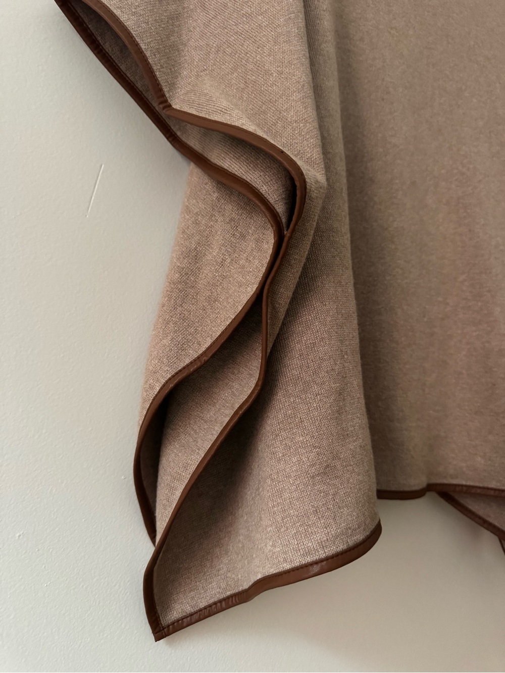 NWT J CREW Faux Leather Trimmed Poncho - Picture 5 of 9